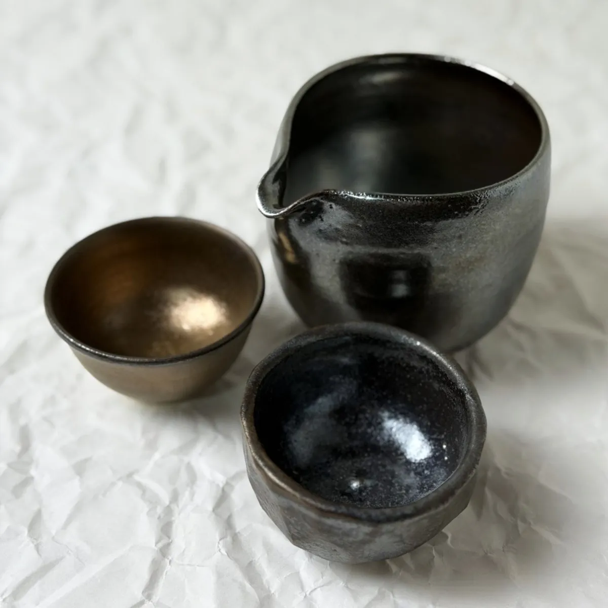 天目釉の片口とぐい呑